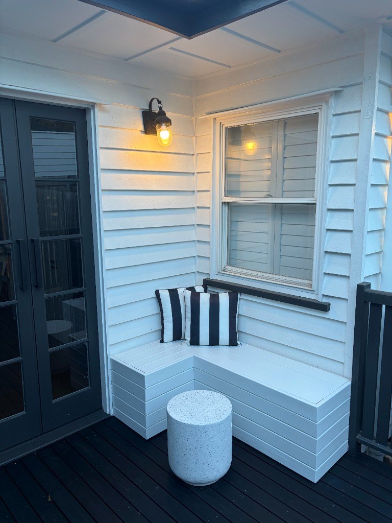 Built-in outdoor seating, after
